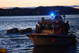 Helikoptervraket er sikret og vil transporteres til egnet lagringsplass for videre undersøkelser torsdag. Foto: Marit Hommedal, NTB Scapix