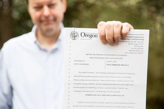 Mats Järlström fikk beskjed om at han ikke kunne kalle seg ingeniør, siden han ikke har en sertifisering fra Oregon. Det endte med at han ble bøtelagt. Foto: Institute for Justice