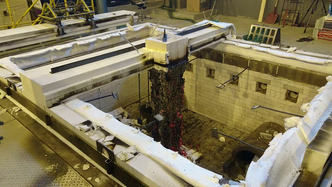 Testene viste at limtre tåler et fullstendig brannforløp og at det finnes friskt limtre bak det forkullede skallet. Foto: Sweco