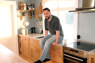 Bjørge Sandberg-Kristoffersen er selv spesialist innen energibruk. Han er kritisk til at Enova i stor grad gir støtte til teknologi uten å stille krav om effekt eller målbarhet. Foto: Joachim Seehusen