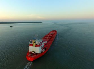 Klavenesskipet MV "Barcarena" ble bygget i 2001 og er på 72.562 dødvekttonn. Bilde:  Torvald Klaveness