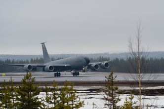Amerikansk KC-135 lander i Rovaniemi, men har hovedbasen i Luleå. Foto: USAF
