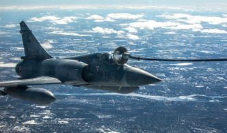 Fransk Mirage 2000 får drivstoff fra en kanadisk C-130T under ACE 17. Foto: Ilmavoimat