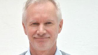 Teknisk direktør Dag Wigum i Telia vil ha mer. 900 MHz er vel og bra, men hva med 700 MHz-båndet? Foto: Telia