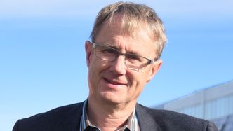 Dekningsdirektør Bjørn Amundsen i Telenor synes utfallet av frekvensauksjonen først og fremst er en god nyhet for kundene. Foto: Telenor