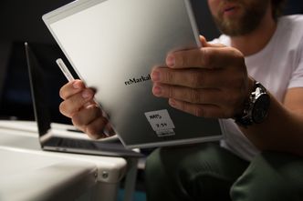 Baksiden av brettet er laget i aluminium. Dette er tydeligvis Mats sitt eksemplar og prototyp nummer 7 i rekken. Foto: Marius Jørgenrud