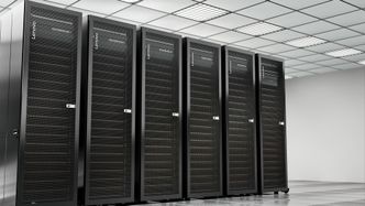 Et datarom burde være som mobiltelefonen – ikke et utall systemer som må pleies, men en svart boks som bare gjør det du trenger. Bilde: Lenovo