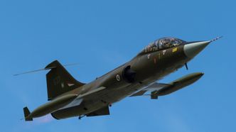 Mange kunne nok reist til Sola kun for å se Europas eneste luftdyktige Starfighter. Den siste flyturen med et operativt, norsk CF-104 skjedde 22. april 1983. Da hadde flyet tjenestegjort i 20 år. Foto: Starfighterens venner