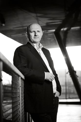 Arg Magnus Bruaset jobber ved Simula. De har fått innvilget sin søknad om støtte til å gå videre med sitt Exaskala-prosjekt. Foto: UiO