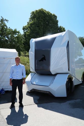 Einride-sjef Robert Falck har tidligere jobbet i Volvo. Foto: Einride