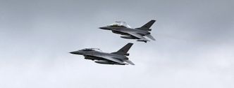Enkelte norske F-16 har fortsatt igjen fem år før de kan fases ut. Dette bildet er fra Sola airshow i juni. Foto: Per Erlien Dalløkken