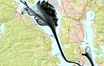 AIS-plotting som viser skipstrafikken hittil i 2017 i Frierfjorden med Rafnes, Herøya/Porsgrunn og Brevik med Norcem og containerterminalen (til høyre). Foto:  Kystverket