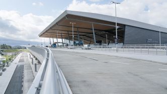 Fra broen foran terminal 3. Foto:  Eirik Helland Urke