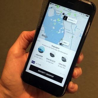Transporttjenester som Uber kan i fremtiden tilbys som abonnement. Bilde: Roald Ramsdal