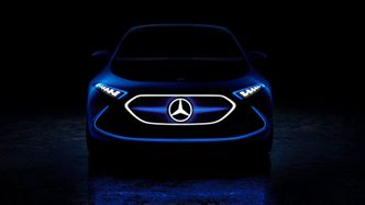 Det finnes foreløpig kun noen hemmelighetsfulle bilder av EQ A. Foto: Daimler AG