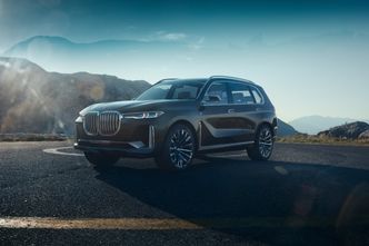 BMW X7 iPerformance-konseptet ble også vist frem. Foto: BMW