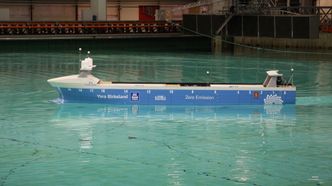 Modelltesting av Yara Birkeland i havbassenget til Sintef Ocean i Trondheim. Bilde:  Tore Stensvold