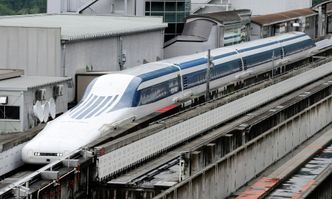 Maglev-tog på testbane i Japan. Bilde: TORU YAMANAKA