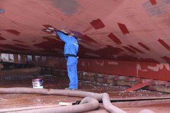 Planlagt dokking av fiskefartøy ved Fiskerstrand Verft. Maindeck er programvaren som skal spare tid og penger ved bedre planlegging og styring av dokkinger. Bilde:  Tore Stensvold