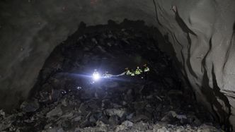 I slutten av oktober ble det gjennomslag i Ryfylketunnelen. Dermed er to omkring syv kilometer lange løp forent til ett langt på 14,3 kilometer. Nå er steinen ryddet bort og du kan bli med på kjøretur. Foto:  Ina Steen Andersen