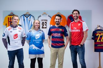 Lagbilde: Daglig leder Tom Dyrdal (f.v.), kundeansvarlig Kristin Lien, prosjektleder Juan Pablo Montoya og fabrikksjef Adis Cengic. Bilde:  Silje Katrine Robinson