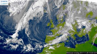 Infrarødt: Det samme bildet fra Meteosat tatt i det infrarøde spekteret. Bilde: Meteosat