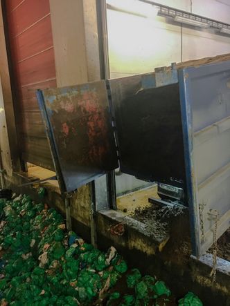 Ankomst: Etterhvert skal svært mange lass med dyregjødsel tippes inn i anlegget på Ned. Bilde: Energigjenvinningsetaten