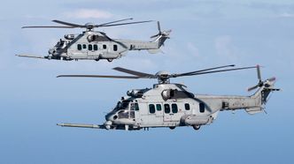 To franske H225M Foto:  Airbus Helicopters