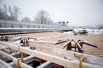 Tre av totalt ni bruer i prosjektet er utviklet for å tilfredstille prosjektets krevende grunnforhold og miljøkrav. Foto: Mari Gisvold