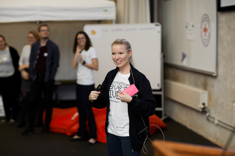 Karoline Klever, Cloud Solution Architect i Microsoft. Bildet er tatt under det første codeathonet Røde Kors arrangerte høsten 2017. Foto: Privat