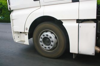 Å utstyre lastebiler som transporterer fisk med sensorer, bidrar til sparte penger. Bilde:  Apriori