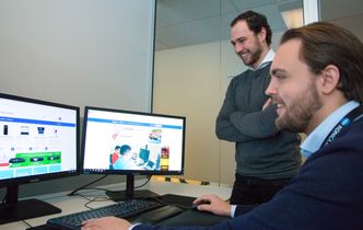 De tre siste månedene har Daniel og Mats lagt mye tid ned i nettbutikken som skal gjøre det lettere for kunden å finne produktet de trenger.