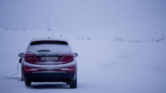 Elbilen Opel Ampera-e i vinterkulde. Foto:  Sveinung Uddu Ystad