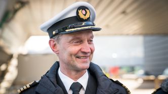 Kaptein Oddleif Engevik på MS Spistbergen. Bilde: Eirik Helland Urke