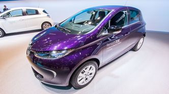 Renault Zoe kommer med litt mer motorkraft og en ny farge i 2018. Foto: Marius Valle