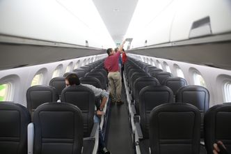 Widerøes E190-E2 er levert med 114 seter, det vil si såkalt «high-density»-konfigurasjon. Foto:  Per Erlien Dalløkken