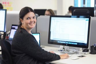 Mette Lafton startet som backend-utvikler hos FINN.no. Kort tid etter ansettelsen ble hun Technical Domain Expert gjennom en intern utlysning.