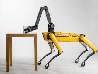 Roboten kan også utstyres med gripearm som kan brukes til mye rart. Foto: Boston Dynamics