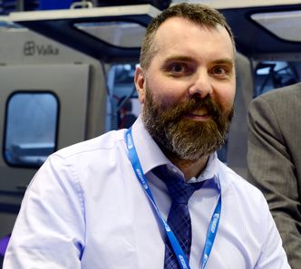 Kompetanse: – Dette er teknologi og en maskin som krever noe av den som skal betjene den, slår Kristjan Kristjanson fra robot-leverandøren Valka fast. Foto:   Erik Jenssen