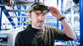 Kjell Inge Skjønberg er kjent som Mr. Hololens i Equinor. Foto:  Eirik Helland Urke