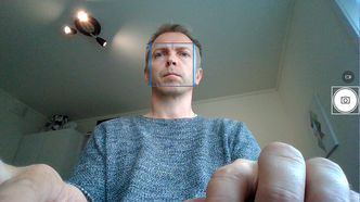 Lite flatterende: Slik ser du altså ut når du videochatter med noen via det innebygde kameraet.