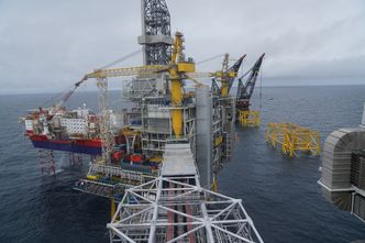 For de to siste plattformene er kun understell på plass. Den første av dem seiler fra Korea ved årsskiftet. Foto:  Eirik Helland Urke