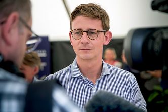 Danmarks skatteminister Karsten Lauritzen er ikke fornøyd med utviklingen i kostnadene til det nye eiendomssytemet. Foto:  News Oresund