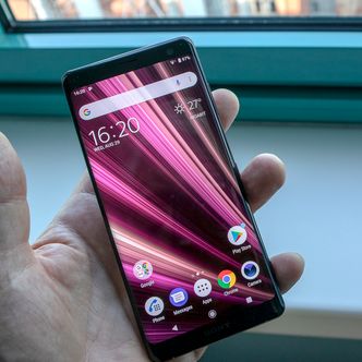 Snudd seg raskt: På et knapt halvår har Sony gitt toppmodellen som ble introdusert i Barcelona en erstatter. Resultatet er imponerende. Foto: Odd R. Valmot