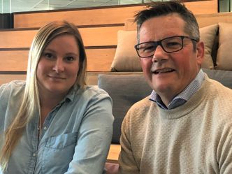 Markedssjef Camilla Lunde Gabrielsen og informasjonssjef Sven Fossum i Manpower. Foto: Manpower