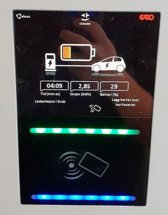 Det er lurt å følge med på ladingen underveis. Foto:  Marius Valle