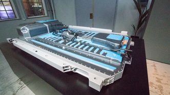  Batteripakken til EQC. Foto:  Marius Valle