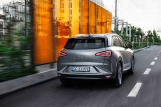 Hyundai Norge forventer å levere like mange hydrogenbiler i år som de har gjort siden 2013. Bilde:  ULI_SONNTAG