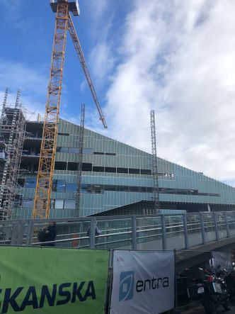 Skanska og underleverandørene skal ha Powerhouse Brattørkaia klart i mars 2019. Foto: Entra