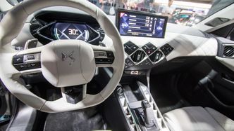 Interiøret i DS 3 Crossback E-Tense. Foto: Marius Valle
